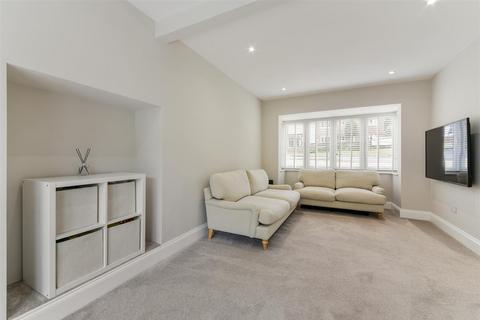 3 bedroom detached house for sale, Outwood Lane, Chipstead, Coulsdon
