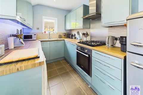 2 bedroom terraced house for sale, Thomas Street, Rochester