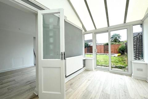 2 bedroom semi-detached house to rent, Auden Road, Larkfield, Aylesford