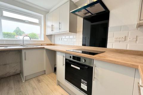 2 bedroom semi-detached house to rent, Auden Road, Larkfield, Aylesford