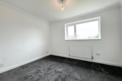 2 bedroom semi-detached house to rent, Auden Road, Larkfield, Aylesford