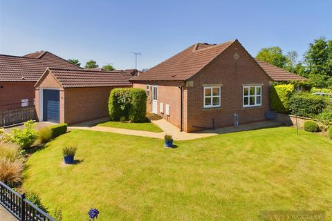 2 bedroom semi-detached bungalow for sale, Meadow Road, Driffield