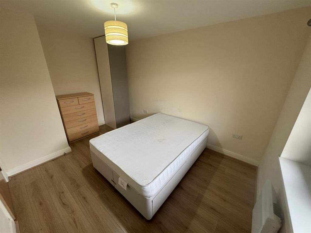Bedroom 2.jpeg