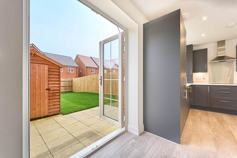 3 bedroom semi-detached house for sale, Plot 899, The Richmond at Saddlers Reach, Kingsmead Avenue PO19