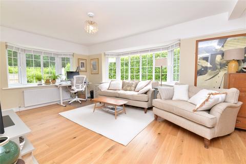 2 bedroom bungalow for sale, Sunnyfield Road, Barton on Sea, New Milton, Hampshire, BH25