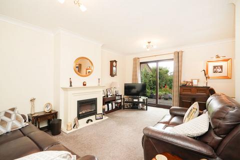 3 bedroom detached bungalow for sale, Fanshaw Way, Sheffield S21