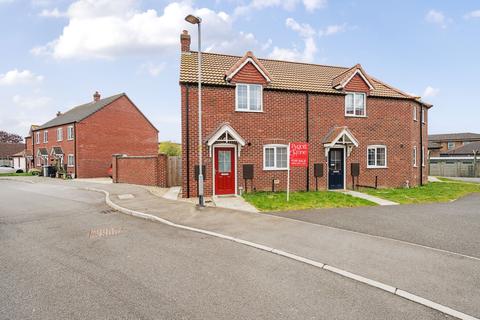 2 bedroom end of terrace house for sale, 17 Cheviot Crescent, Coningsby, Lincoln