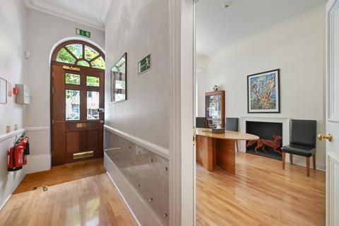 3 bedroom house for sale, Harley Street, London W1G