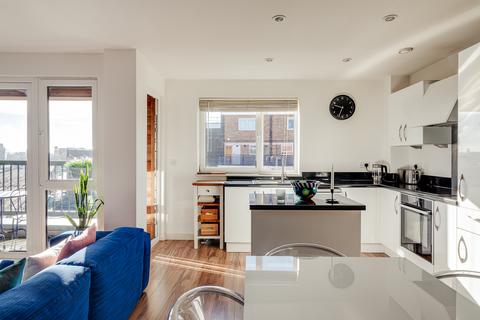 2 bedroom flat for sale, Millstream Road, London SE1