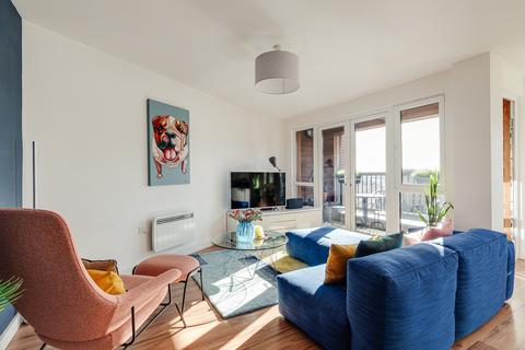 2 bedroom flat for sale, Millstream Road, London SE1