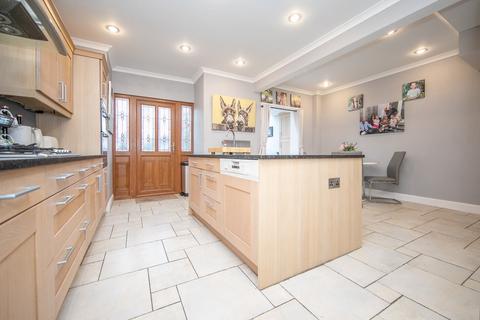 8 Bay Road, Harwich, CO12 3JZ