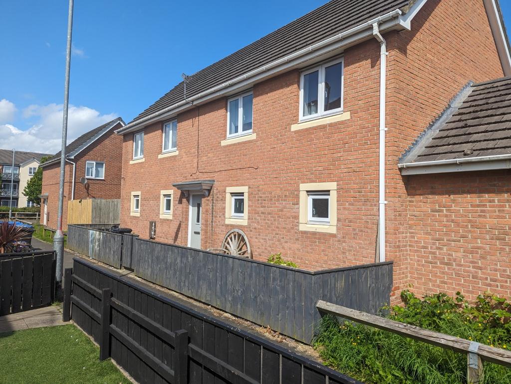 Maddren Way, Middlesbrough, North... 2 bed apartment for sale £80,000