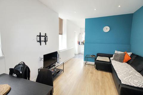 2 bedroom ground floor flat for sale, Meldon Terrace, Heaton, Newcastle upon Tyne, Tyne and Wear, NE6 5XP