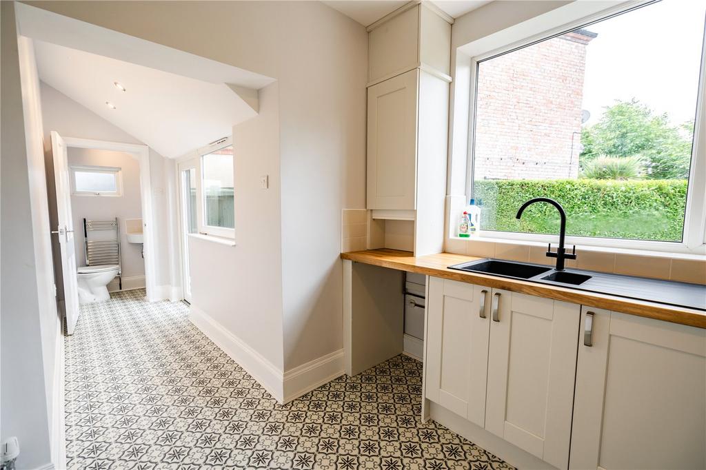 Kitchen (2)