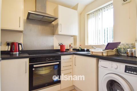 2 bedroom maisonette for sale, Michelle Close, Kings Heath, Birmingham, West Midlands, B13