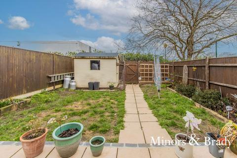 3 bedroom end of terrace house for sale, Blyford Road, Lowestoft