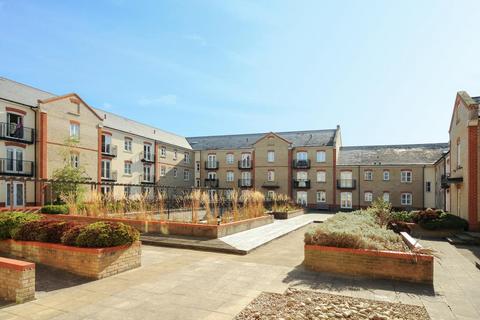 2 bedroom flat for sale, Aylesbury,  Buckinghamshire,  HP21