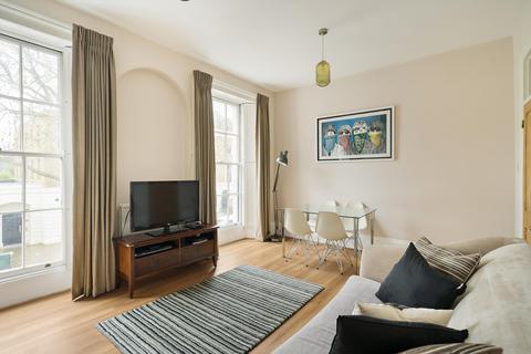 2 bedroom flat to rent, Trinity Street, London, SE1