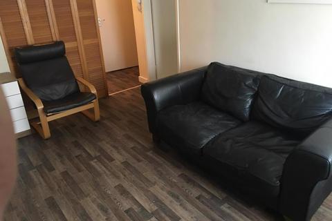 Studio to rent, 110 Welford Road, Leicester, LE2 7AB