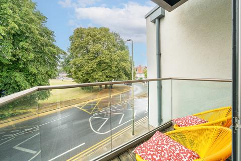 2 bedroom flat for sale, 3 Plaistow Lane, Bromley BR1