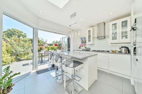 Weyside, Thames Street, Weybridge, KT13