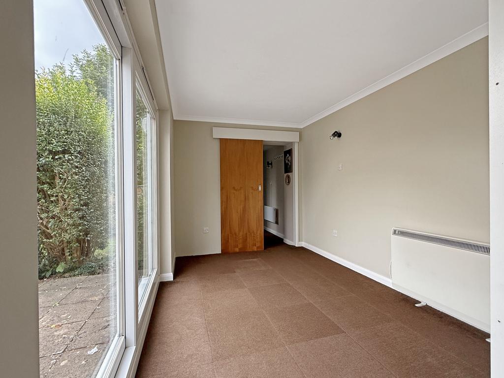 E933b592f05967936e48b7014ddf4b77dbfb9e56