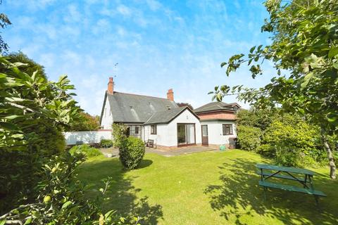 3 bedroom bungalow for sale, Quarry Lane, Christleton, Chester, CH3