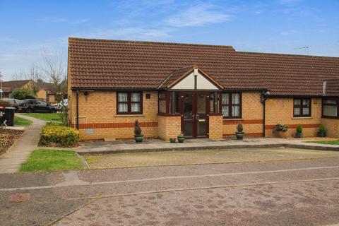 2 bedroom semi-detached bungalow for sale, Chepstow Drive, Bletchley MK3