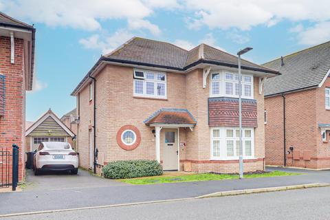 3 bedroom detached house for sale, Magpie Meadows, Caddington, Luton, LU1