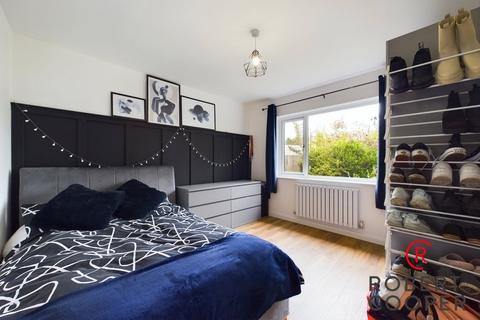 2 bedroom bungalow for sale, Wingfield Way, Ruislip, Middlesex, HA4