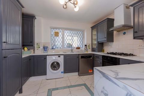 4 bedroom detached house for sale, Red Cottage Mews, London Road, Langley SL3