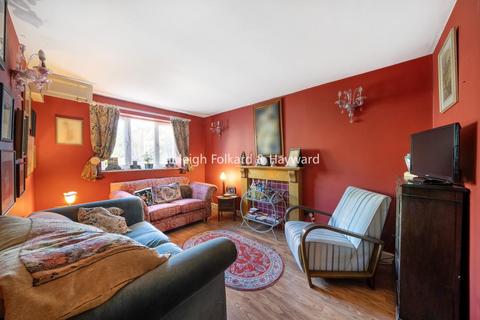 4 bedroom end of terrace house for sale, Coverdale Road, Friern Barnet