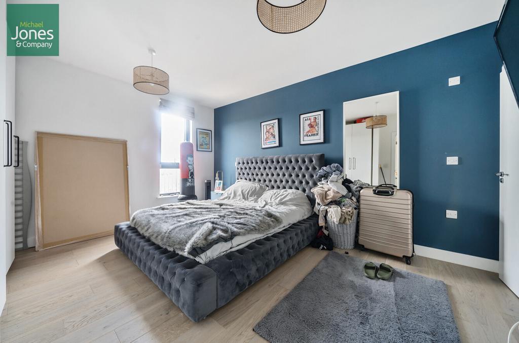 Main Bedroom