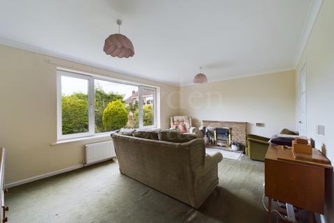 3 bedroom detached house for sale, Furlongs Close, Cleobury Mortimer, DY14 8AS