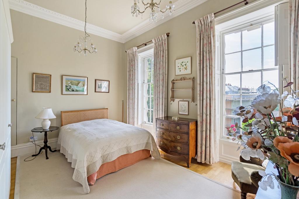 Principal bedroom suite