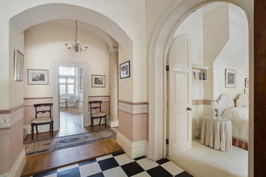 Hallway to kitchen