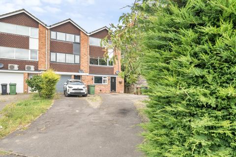 2 Eagles, Faringdon, SN7 7DT