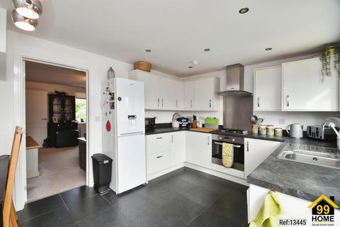 2 bedroom end of terrace house for sale, St Georges Walk, Harrogate, North Yorkshire, HG2