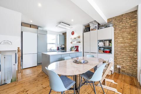 3 bedroom flat for sale, Amott Road, Peckham Rye