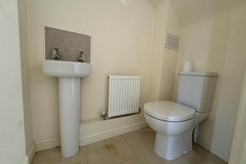 2 bedroom end of terrace house for sale, Pembrey Gardens, Wolverhampton WV2