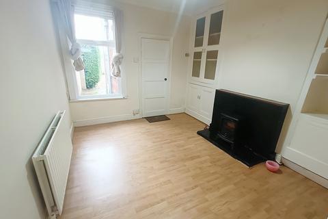 2 bedroom terraced house to rent, Launder Terrace, Grantham NG31