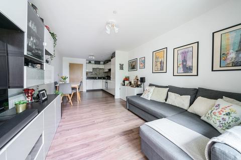 2 bedroom flat for sale, Lomapit Vale, London, SE13 7FT