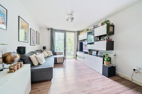 2 bedroom flat for sale, Lomapit Vale, London, SE13 7FT