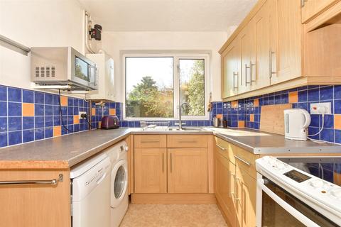 4 Conway Close, Saltwood, Hythe, CT21 4AN