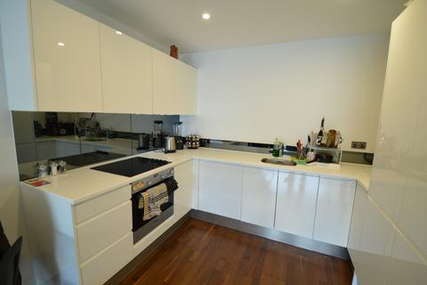 2 bedroom flat to rent, Cornmill House, 4 Wharf Street, London, SE8