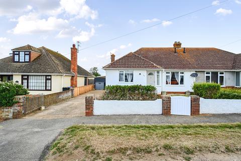 3 bedroom bungalow for sale, Slindon Avenue, Peacehaven, East Sussex, BN10