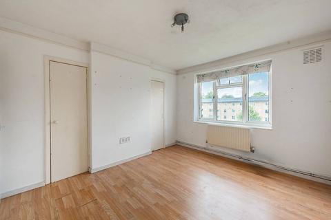 2 bedroom flat for sale, 17 Pinner Grove, Pinner, HA5