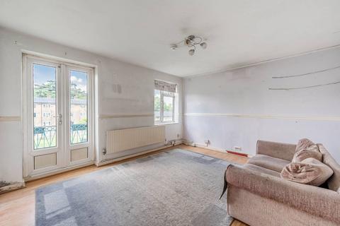 2 bedroom flat for sale, 17 Pinner Grove, Pinner, HA5