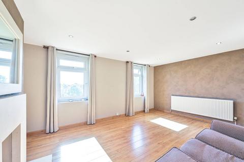 2 bedroom flat for sale, Edgeworth Road, Cockfosters, Barnet, EN4