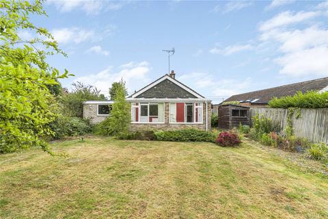 22 Cedar Crescent, Thame, OX9 2AU